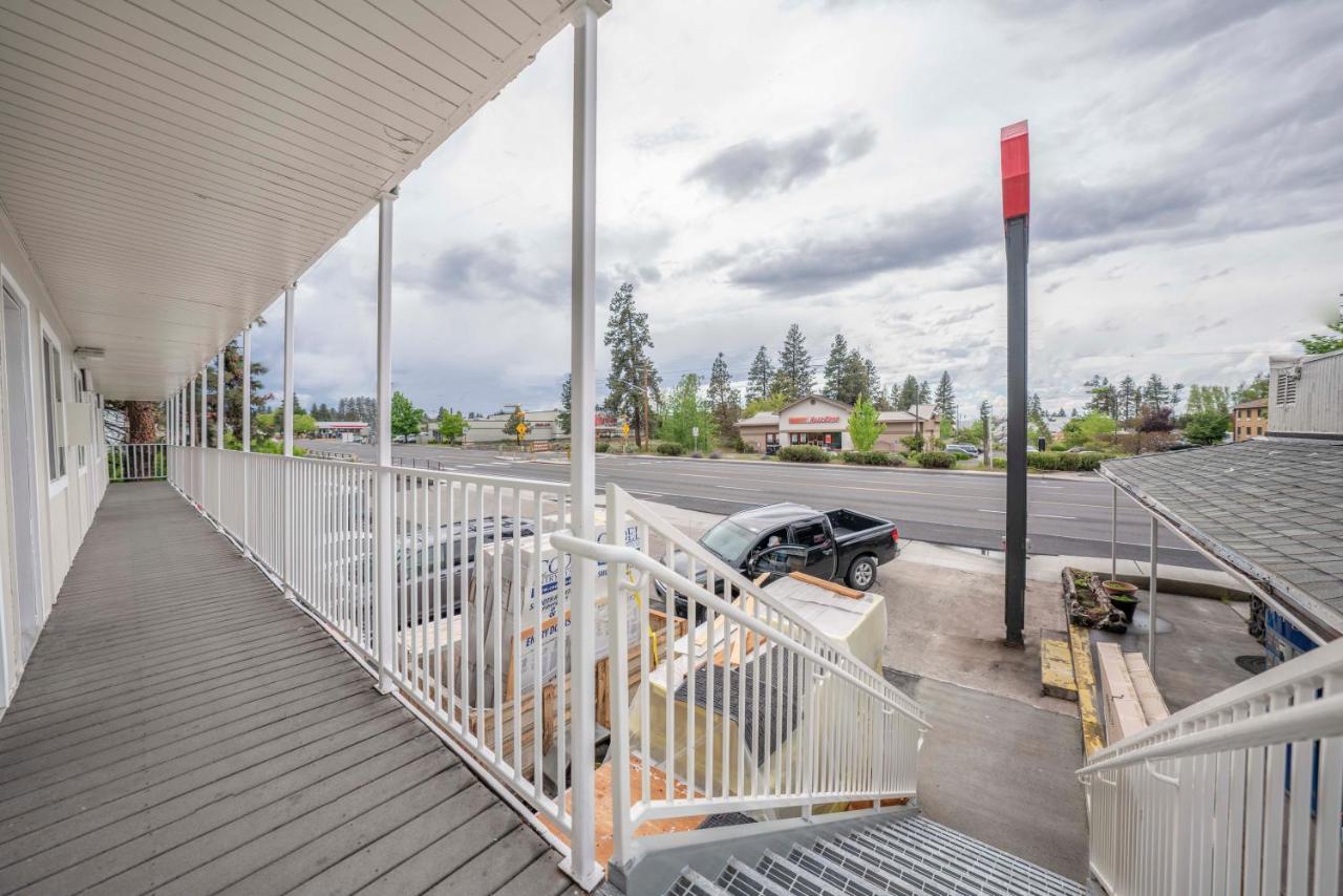 Budget Inn Bend Exterior photo
