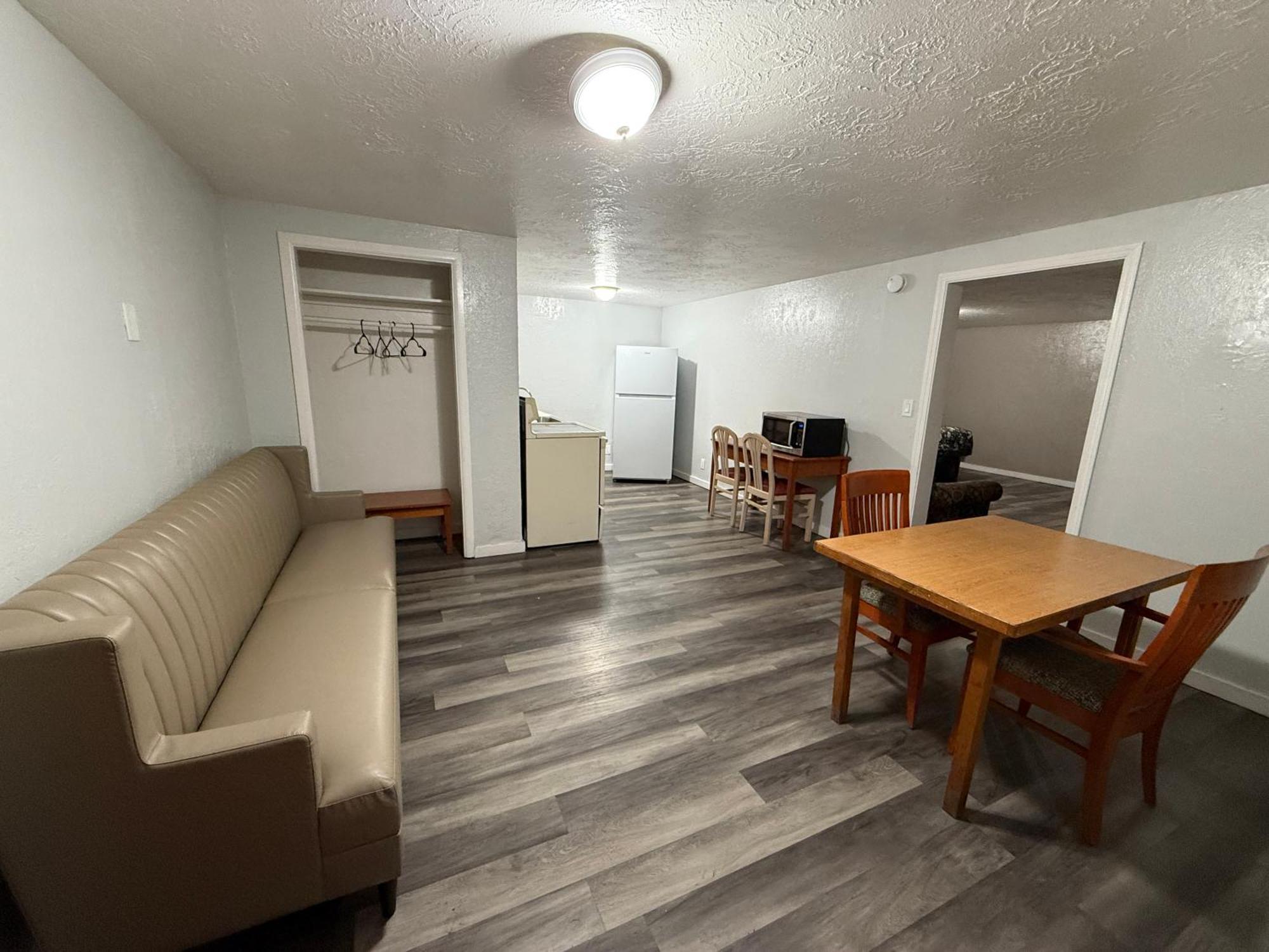 Budget Inn Bend Exterior photo